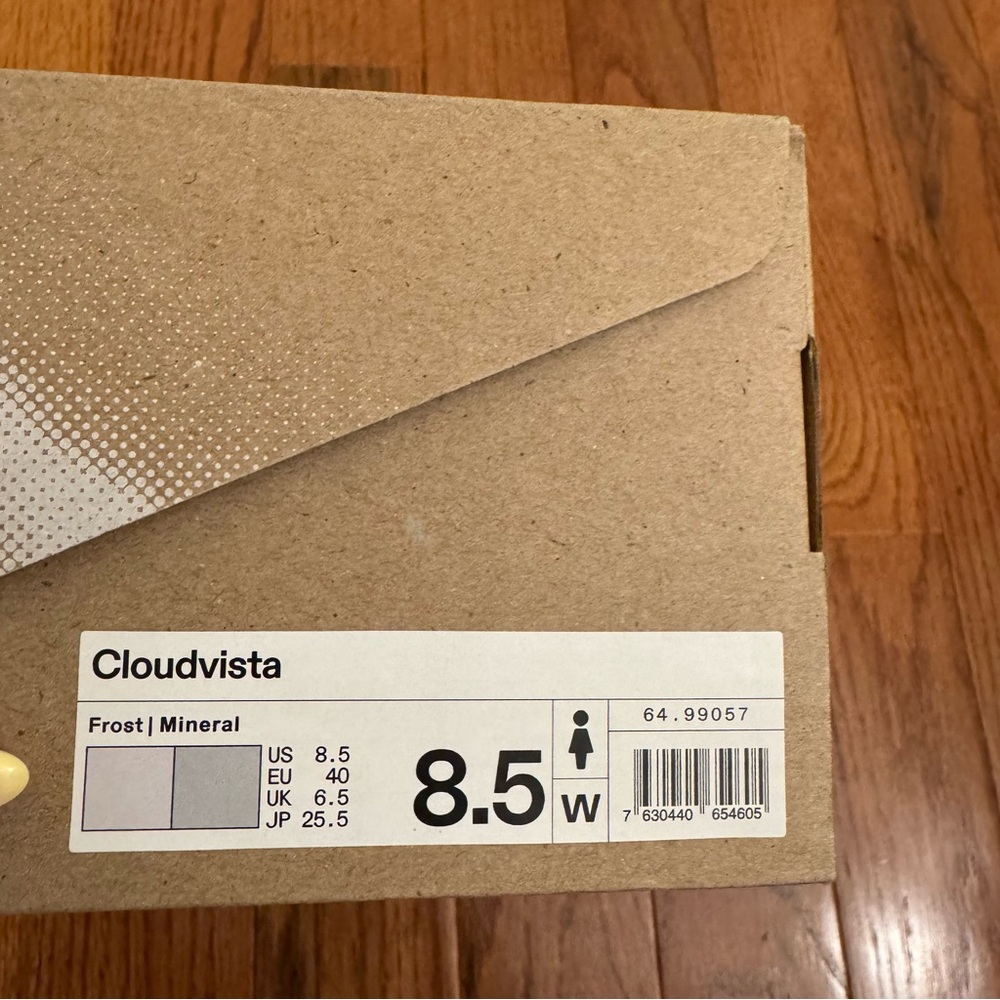 On Running Women's Cloudvista Sneakers - Picture 13 of 13